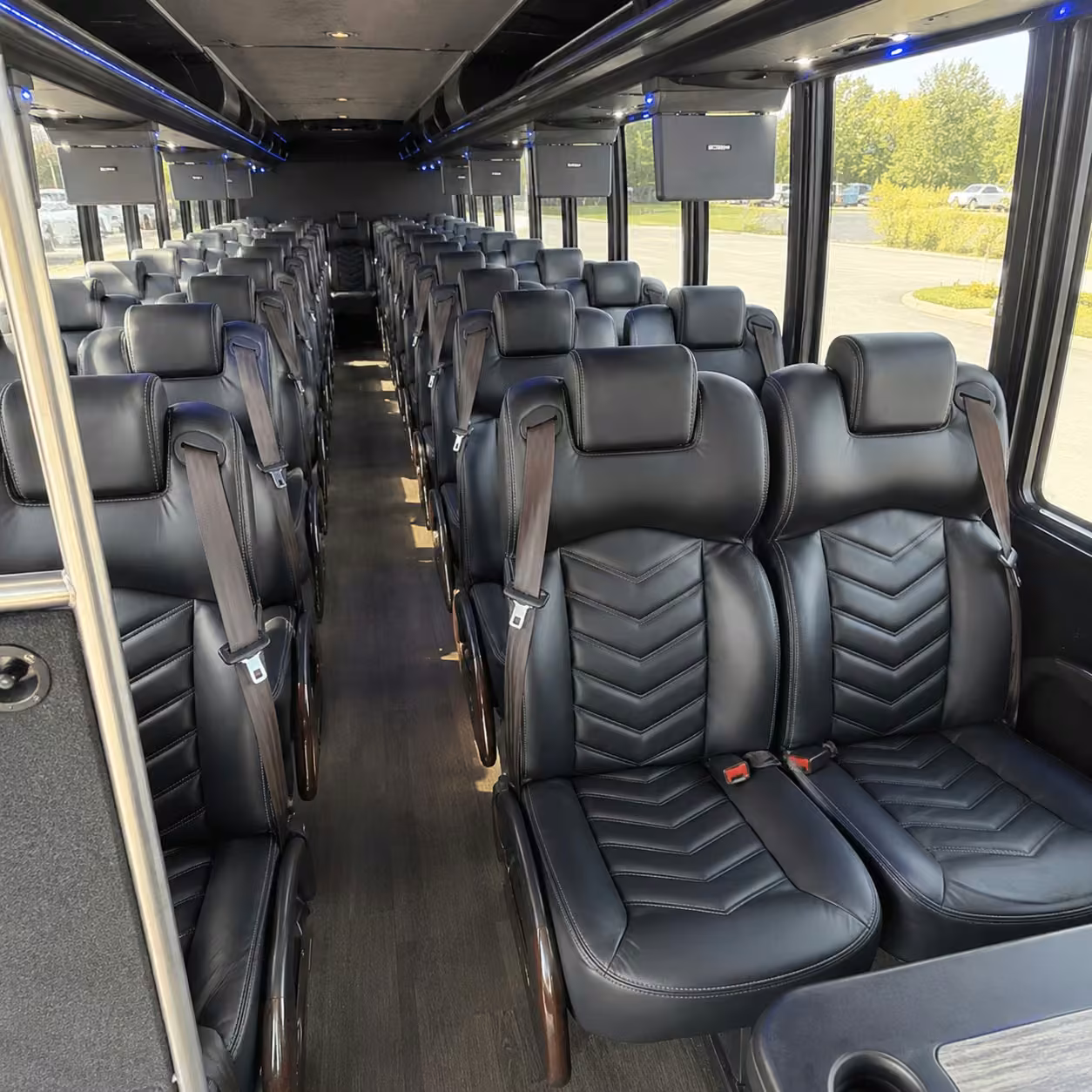 lincoln minibus rental